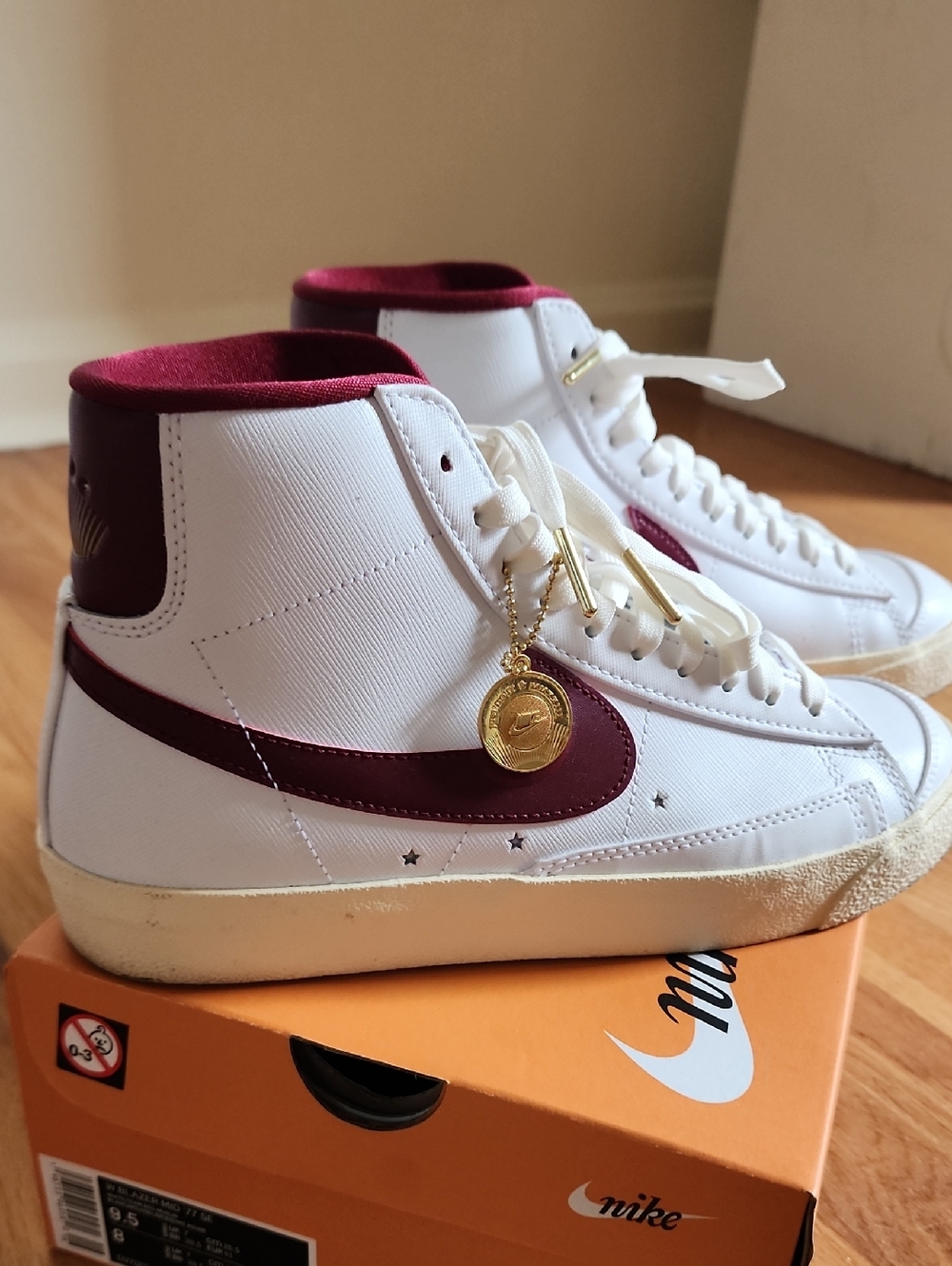 Nike Men’s High-Top Sneakers White and Burgundy